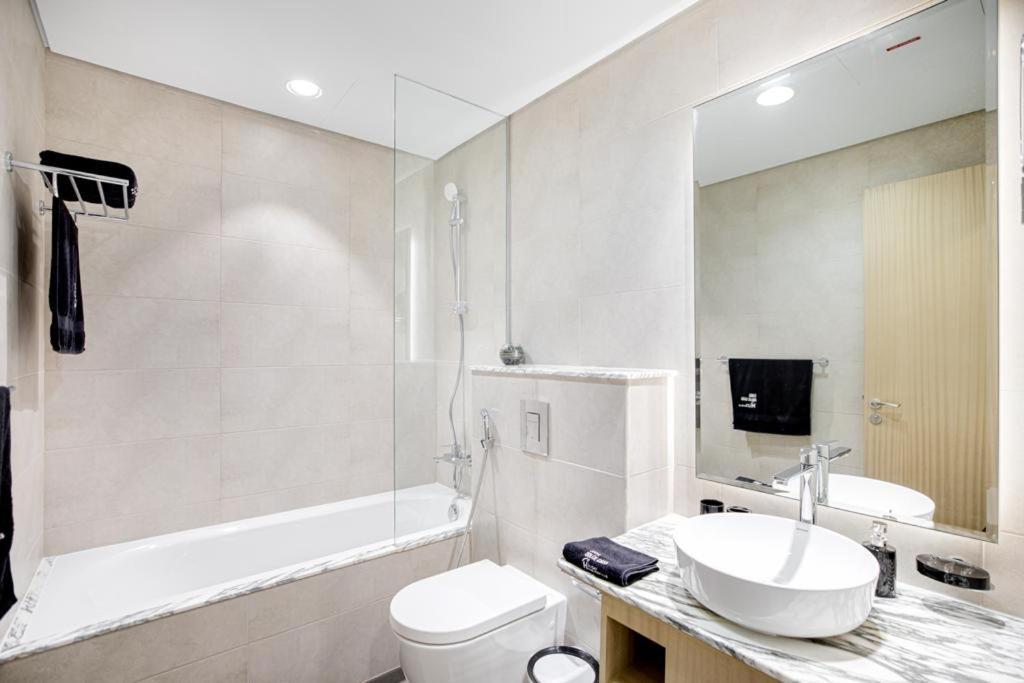 Paramount Midtown Deluxe 1 Bedroom Apartment With Full Burj-Khalifa View Dubai Dış mekan fotoğraf